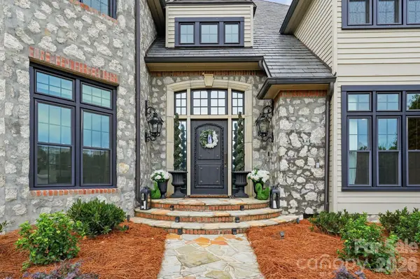 525 Lake Lynn RD, Concord, NC 28025