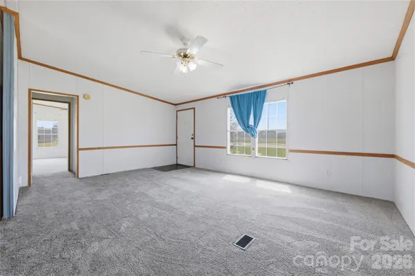 2299 Dellinger DR, Newton, NC 28658