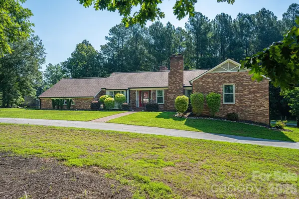809 Spring ST, Cherryville, NC 28021