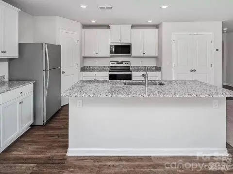 1737 Nia RD, Charlotte, NC 28215