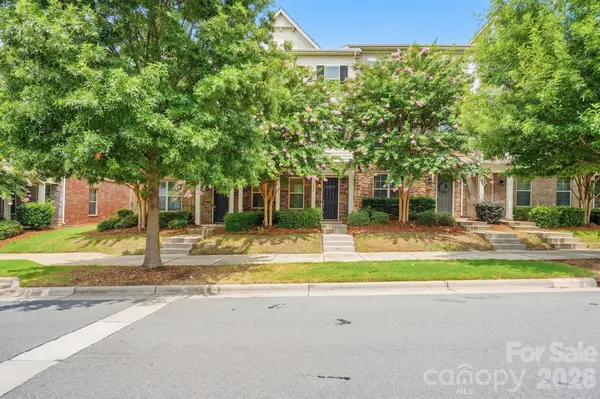 9320 Ainslie Downs ST, Charlotte, NC 28273