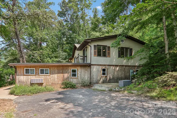 3 Frontier CT, Asheville, NC 28805