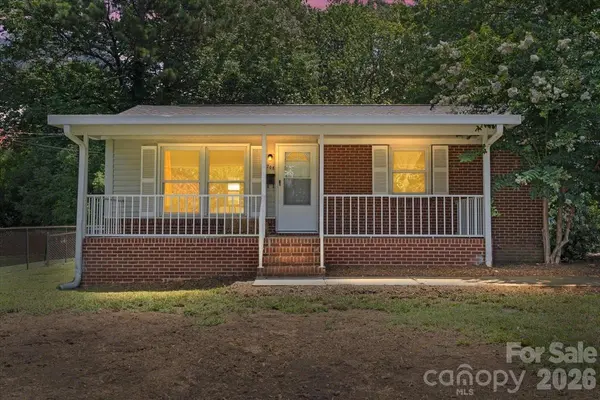 208 Tomberlin RD, Mount Holly, NC 28120
