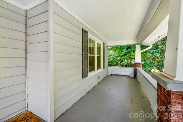 109 Forest Hill DR, Asheville, NC 28803