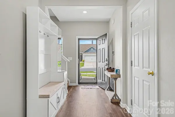 2238 Lanza DR, Charlotte, NC 28215
