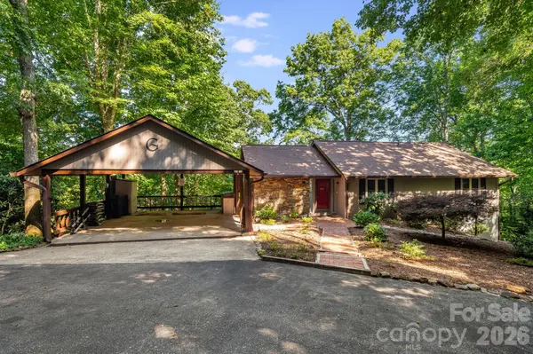 99 Oak Ridge RD, Pisgah Forest, NC 28768