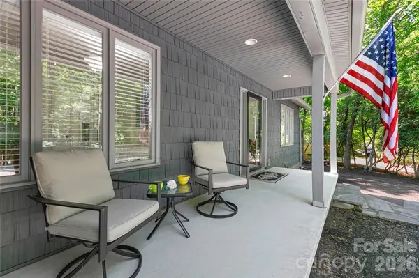 222 Sedi LN, Brevard, NC 28712