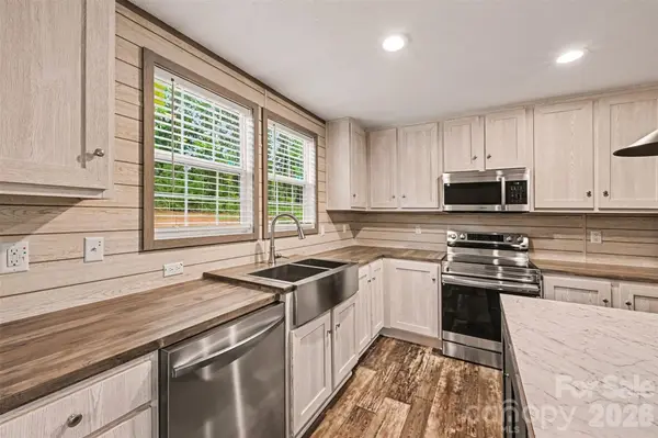3032 Drake CIR, Shelby, NC 28152