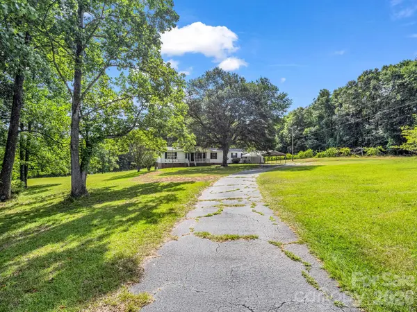 141 Hicks Grove EXT, Mooresboro, NC 28114