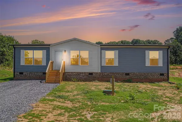 3034 Drake CIR, Shelby, NC 28152