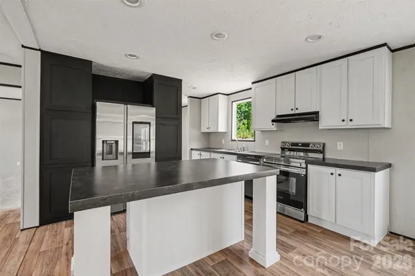 3034 Drake CIR, Shelby, NC 28152