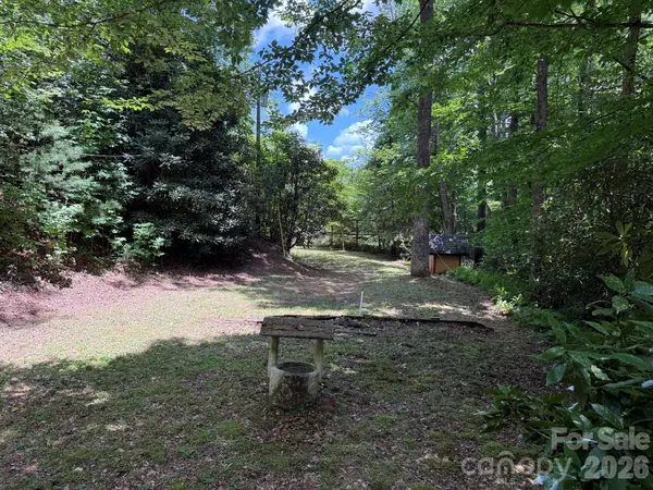 181 Lyman LN, Rosman, NC 28772