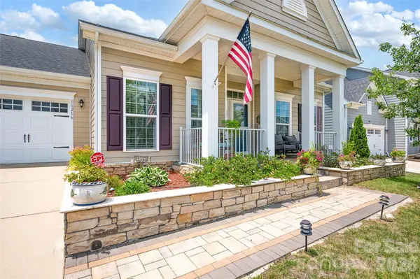 11216 Vanguard Pkwy #395, Huntersville, NC 28078