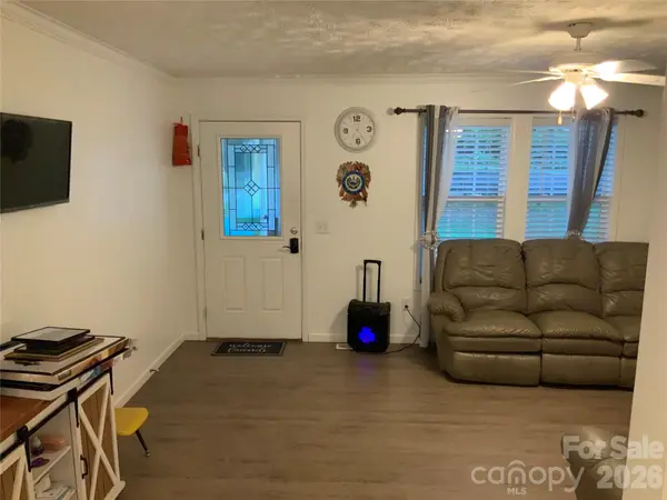 129 Concord RD, Asheville, NC 28803