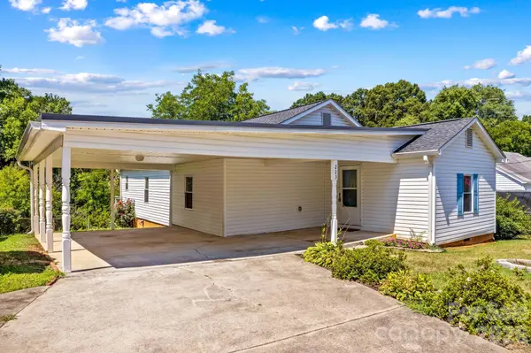 223 Nesbit DR, Salisbury, NC 28147