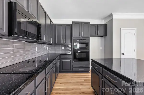 4348 Stone Mountain DR, Gastonia, NC 28054