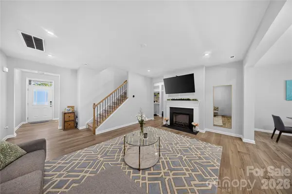 14938 Tamarack DR, Charlotte, NC 28278