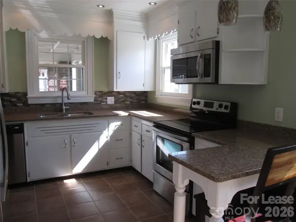 515 Mountain View ST SW, Lenoir, NC 28645