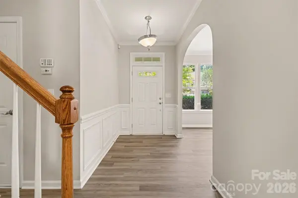 567 Pine Links DR, Tega Cay, SC 29708