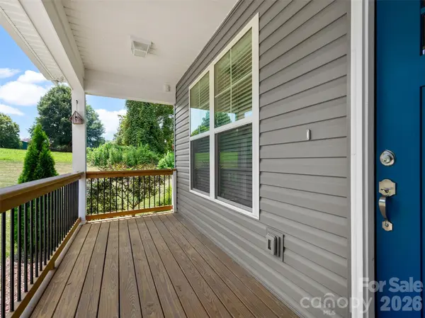 201 N Mapleton DR, East Flat Rock, NC 28726