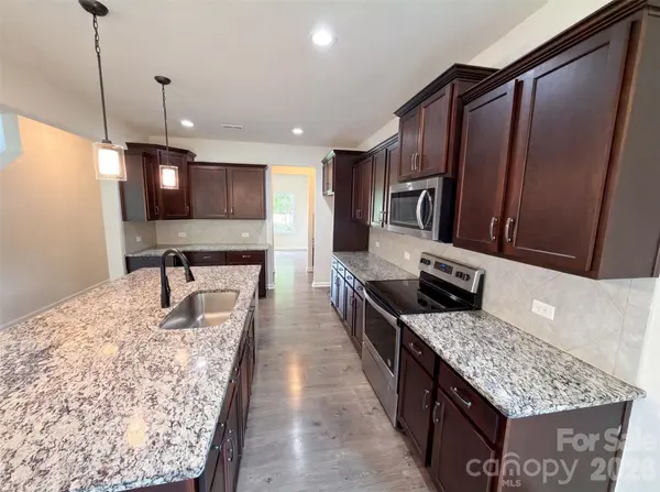 5627 Barclay CT, Fort Mill, SC 29707