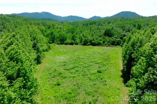 2 Morrison RD #2, Morganton, NC 28655