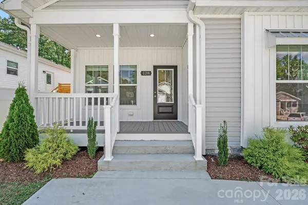 128 Bellamy RD, Asheville, NC 28806