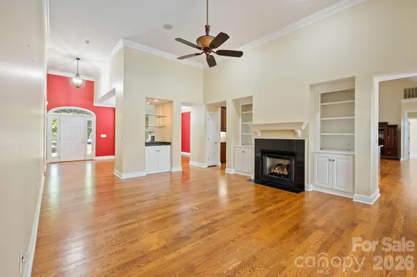 1851 29th Avenue PL NE, Hickory, NC 28601