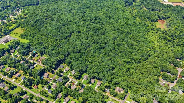 5841 Pamela ST, Huntersville, NC 28078