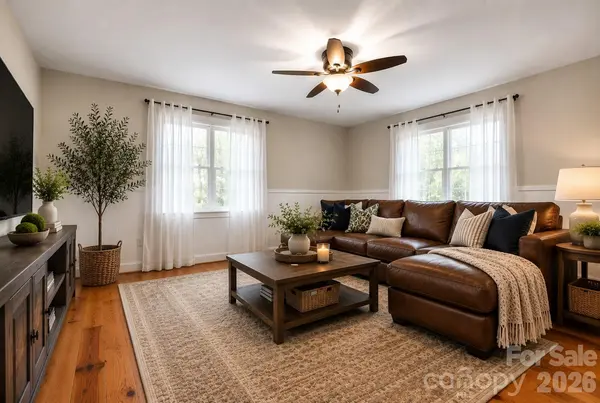 131 Fox Runn DR, Granite Falls, NC 28630