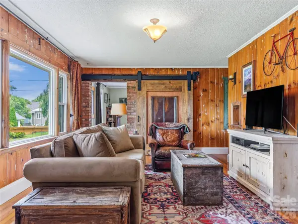 57 Langwell AVE, Asheville, NC 28806