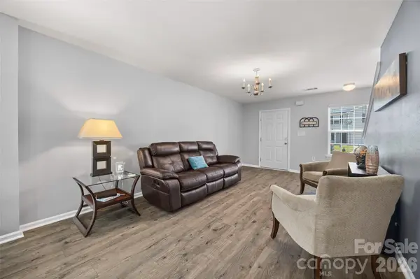 1772 Eastway DR, Dallas, NC 28034