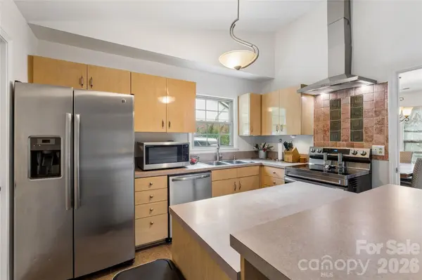 4737 Autumn Leaf LN, Charlotte, NC 28277