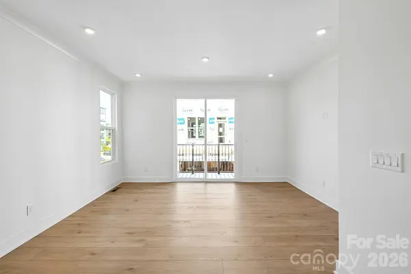 4038 Sophia DR, Charlotte, NC 28217