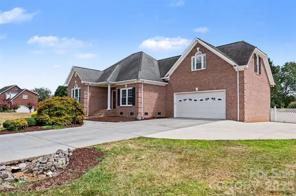 1908 Norfolk Pine CT, Gastonia, NC 28056