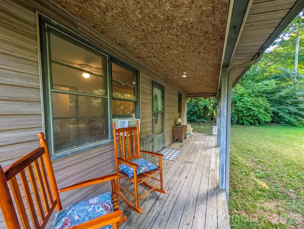 172 Lower Browns Creek RD, Burnsville, NC 28714