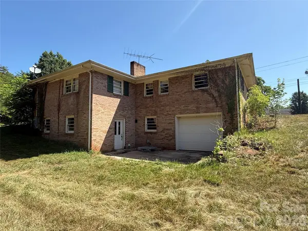 649 Curtis Bridge RD, North Wilkesboro, NC 28659