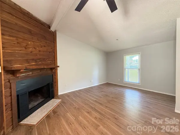 3523 Spring Terrace LN, Charlotte, NC 28269