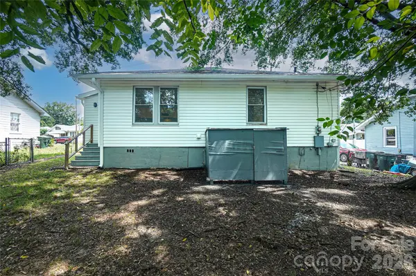1113 W 5th AVE, Gastonia, NC 28052