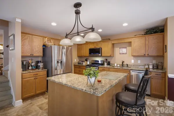 802 White Oaks CIR, Monroe, NC 28112