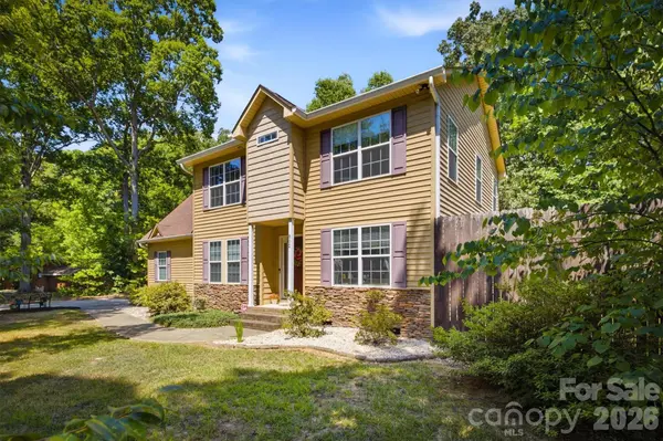 802 White Oaks CIR, Monroe, NC 28112