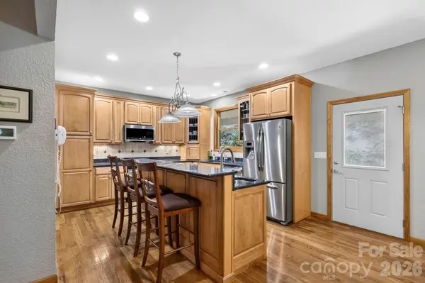 149 Oriole RD, Brevard, NC 28712