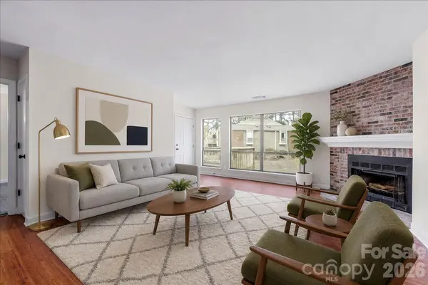 1612 Sharon RD W #70, Charlotte, NC 28210