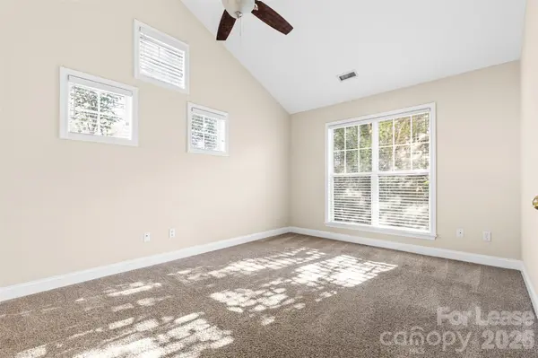 958 W 1st ST, Charlotte, NC 28202