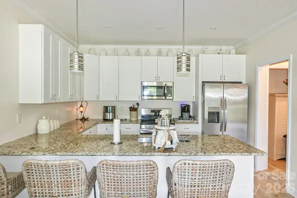 1307 Unifi Industrial DR, Yadkinville, NC 27055