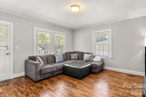 623 E 4th AVE, Gastonia, NC 28054