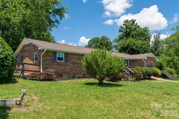 187 Sheehan RD, Fletcher, NC 28732