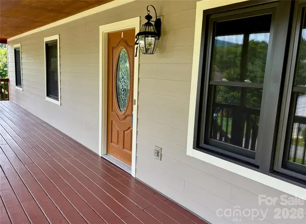 21 Ashwood DR, Asheville, NC 28803