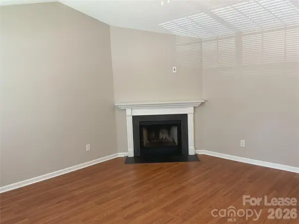 9112 Four Mile Creek RD, Charlotte, NC 28277