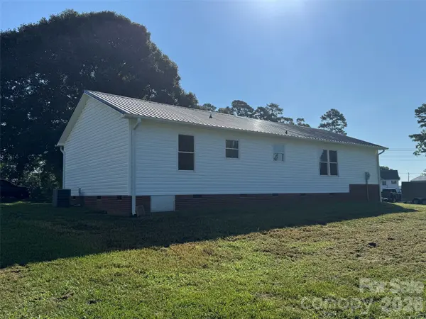 272 Shepps Boat Dock RD, Lexington, NC 27292